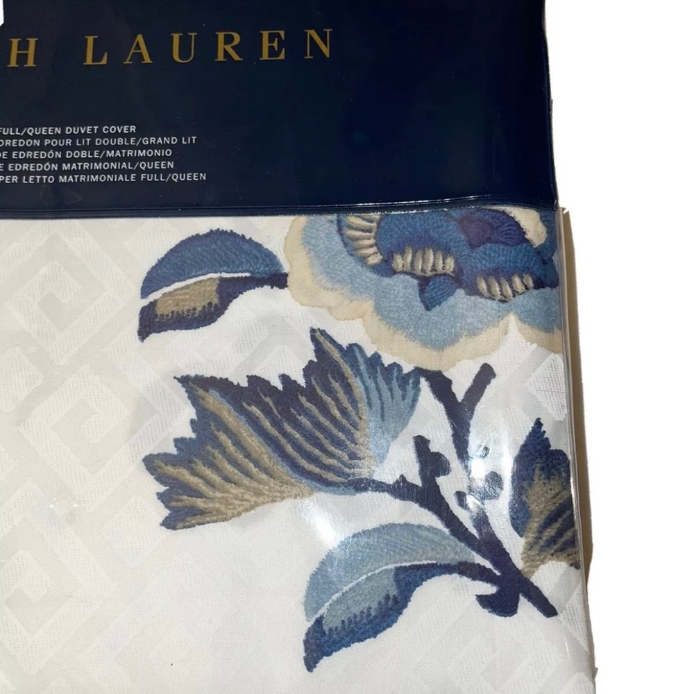 New! Ralph Lauren Blanc Bleu Fallon Floral Sateen
Duvet Queen+ 2 St Shams $615🤍 - Picture 9 of 16